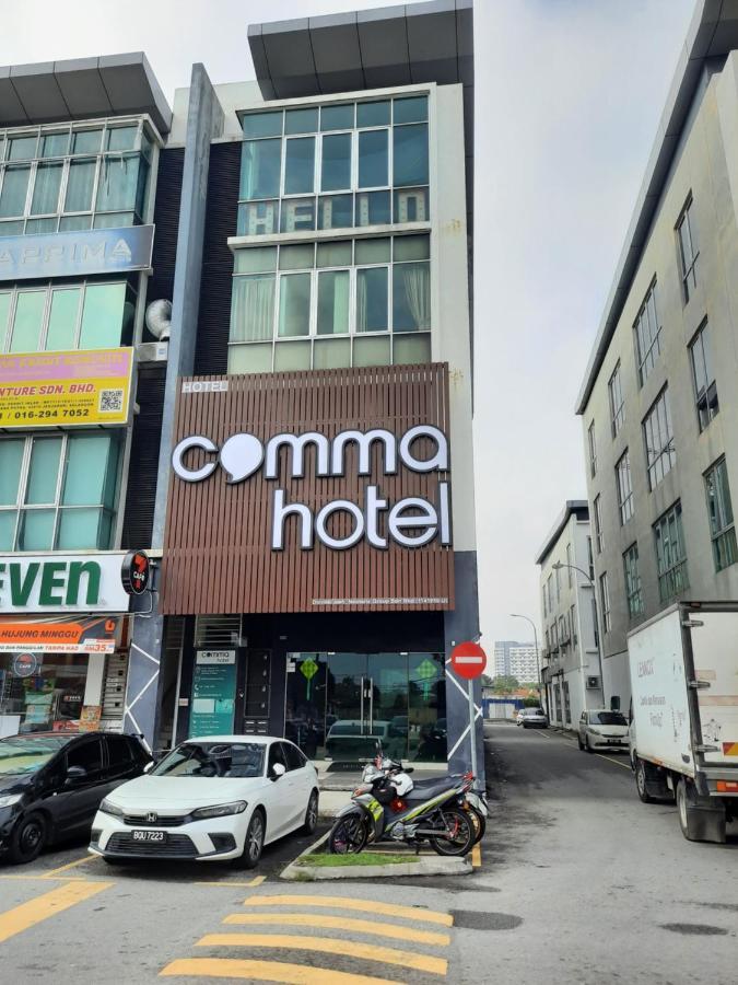 Comma Hotel Bandar Saujana Putra Exterior foto