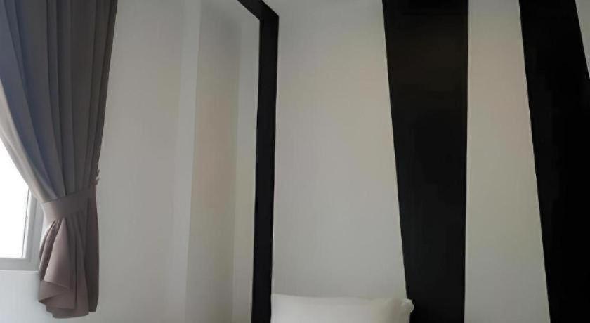 Comma Hotel Bandar Saujana Putra Exterior foto